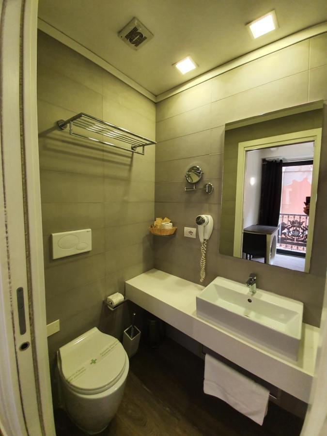 칼리아리 비올라 룸스 B&B 외부 사진